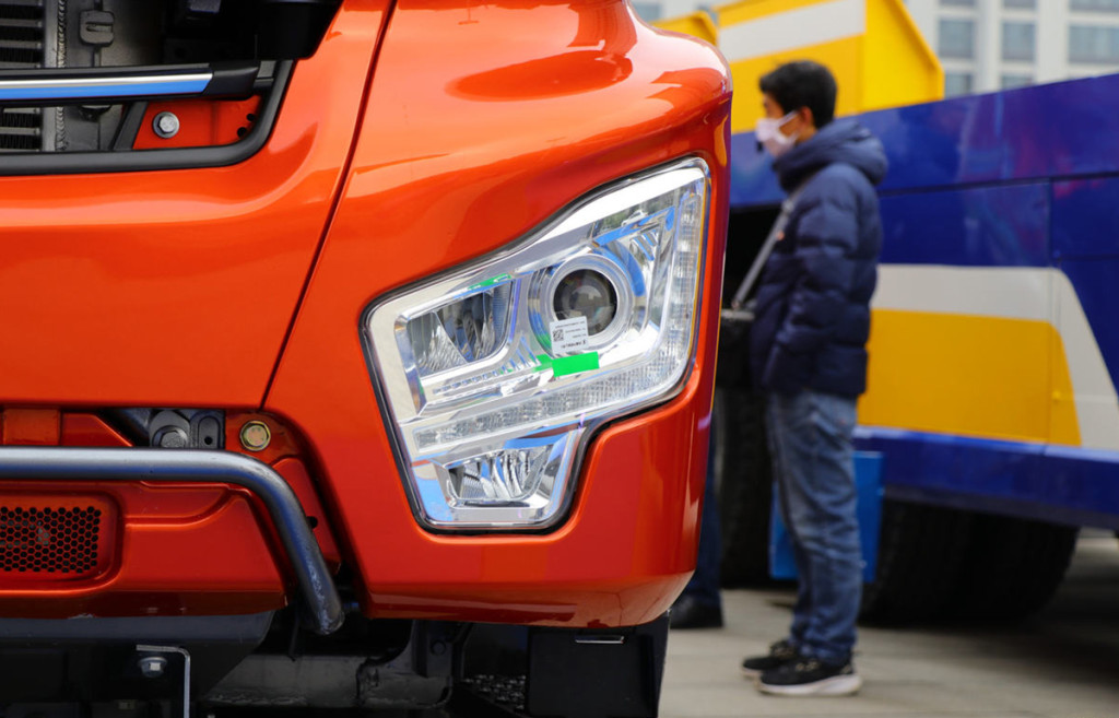 SHACMAN краска блестящий оранжевый