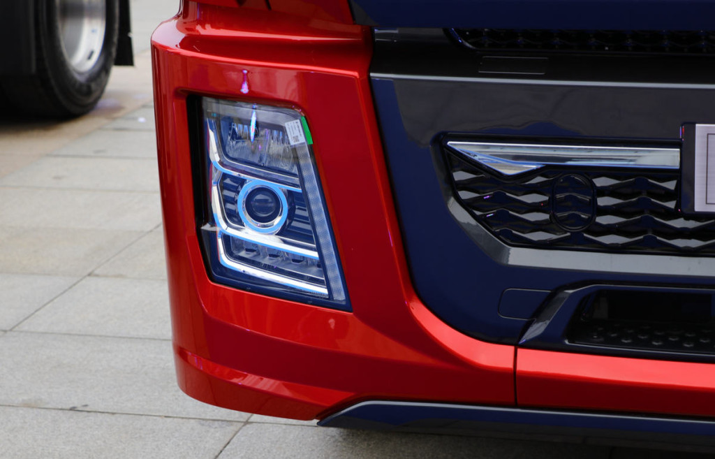 SHACMAN краска Молибденовый